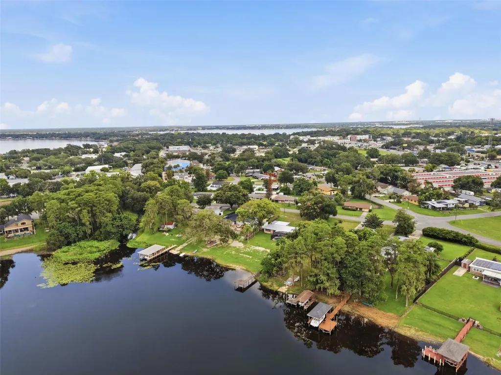 123 E Lake Mary Drive Orlando FL 32839