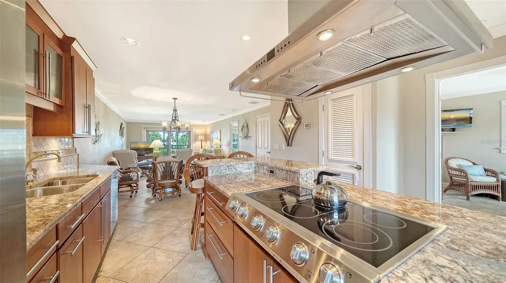 7115 Gulf Of Mexico Drive Longboat Key FL 34228