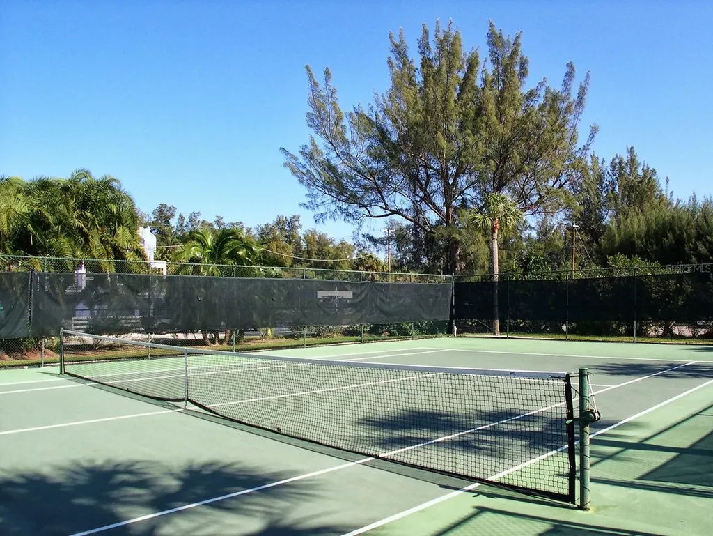 7115 Gulf Of Mexico Drive Longboat Key FL 34228