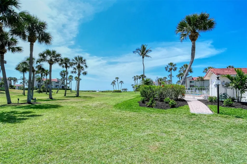 7115 Gulf Of Mexico Drive Longboat Key FL 34228