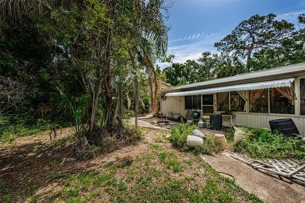5230 Venetian Boulevard NE St Petersburg FL 33703