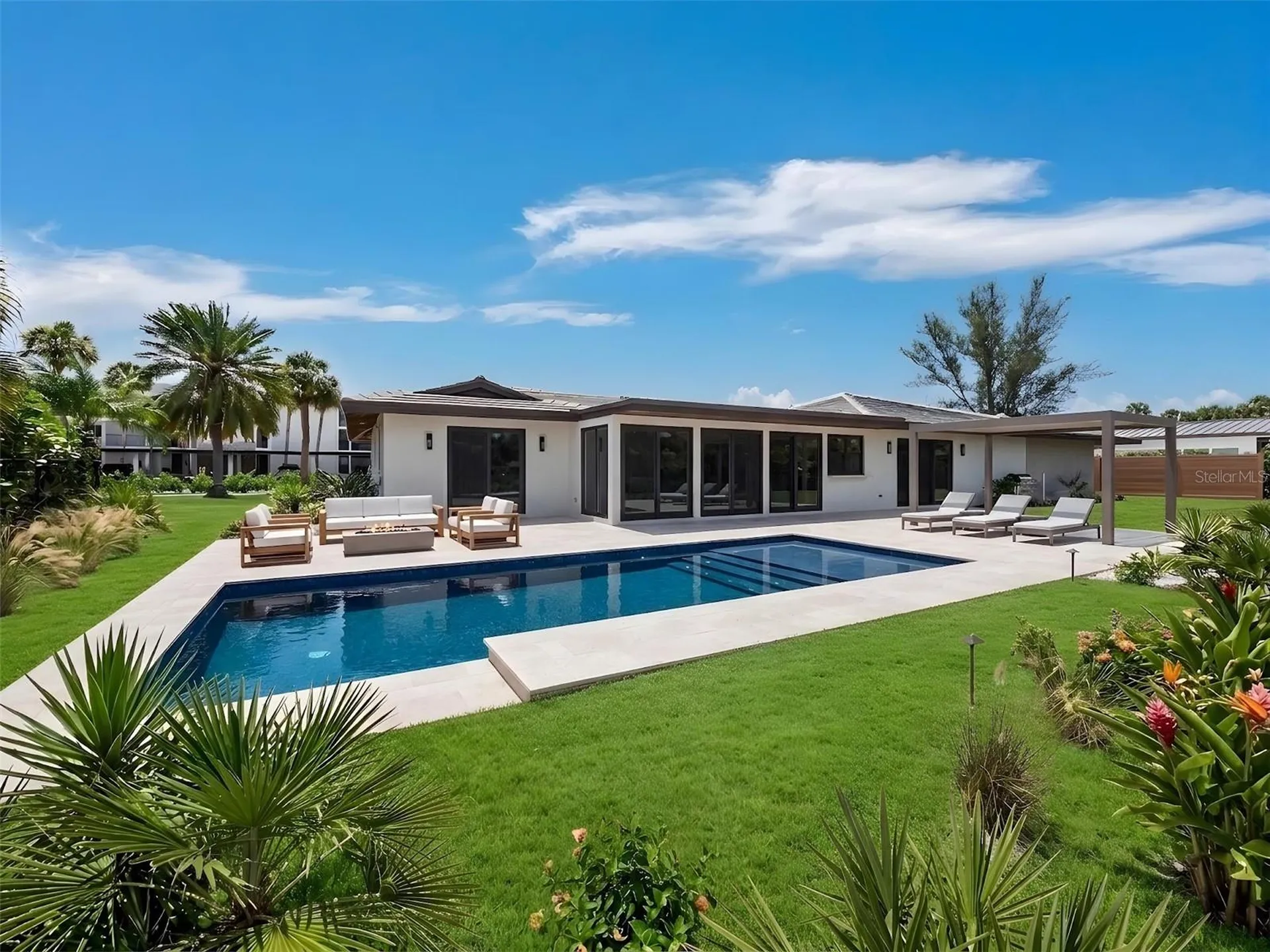 525 Sloop Lane Longboat Key FL 34228