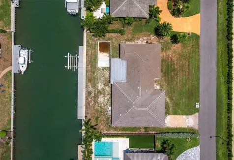 525 Sloop Lane Longboat Key FL 34228