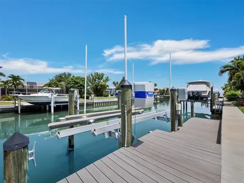 525 Sloop Lane Longboat Key FL 34228