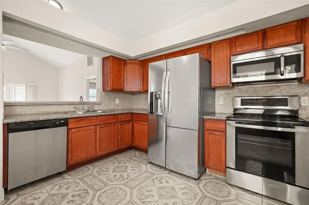 948 Ocala Woods Lane Orlando FL 32824