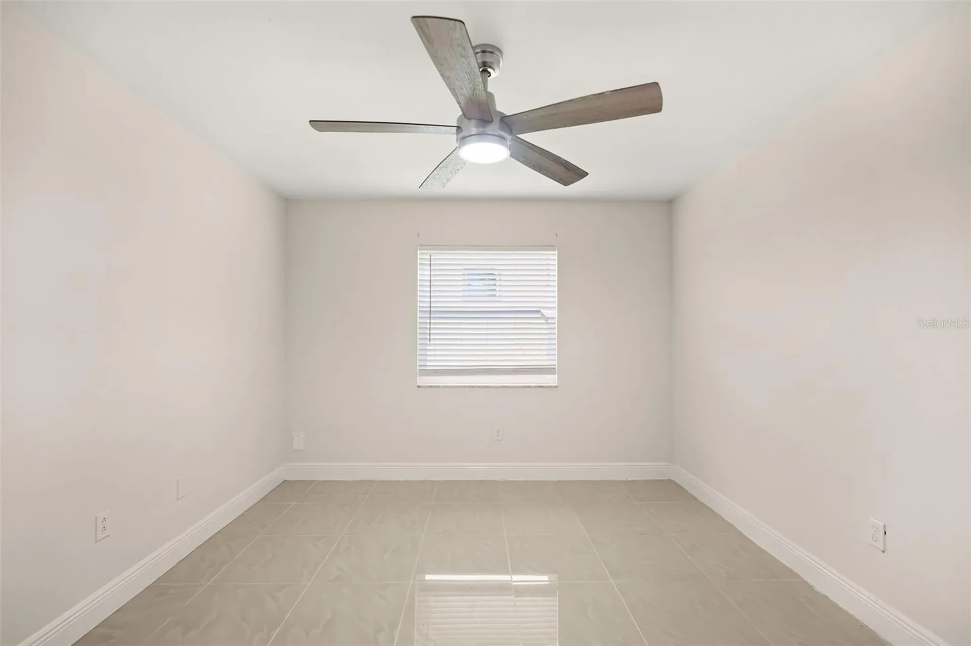 948 Ocala Woods Lane Orlando FL 32824