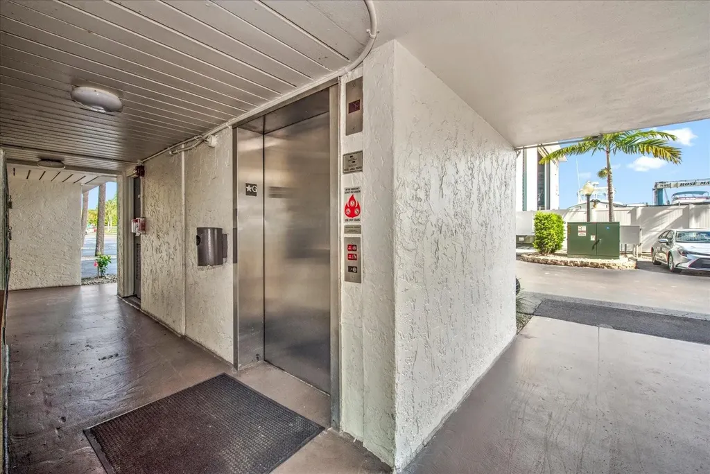 1027 Anglers Cove Marco Island FL 34145