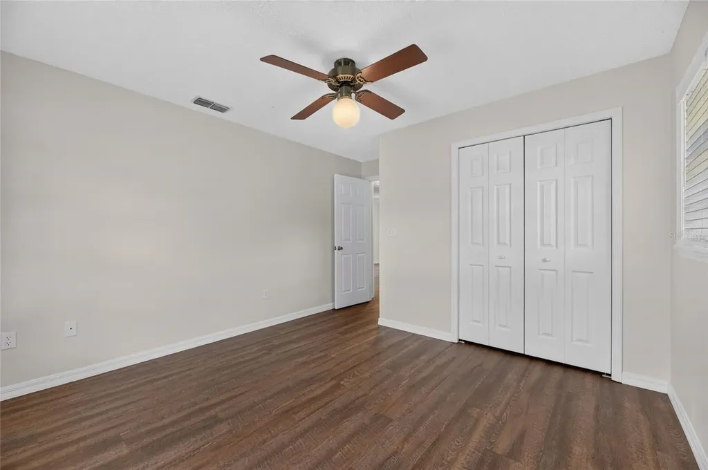 615 Thompson Road Lithia FL 33547