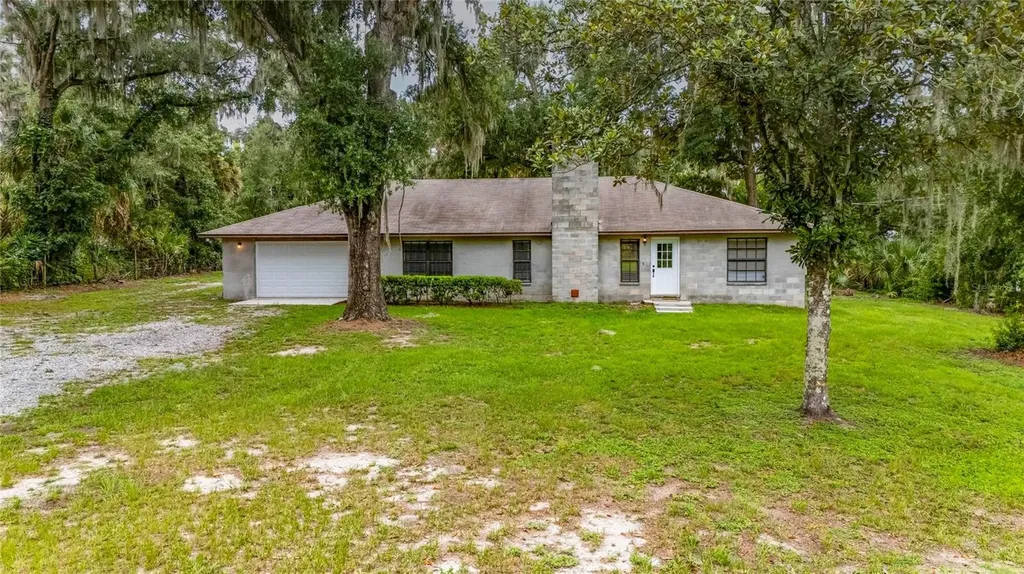 615 Thompson Road Lithia FL 33547