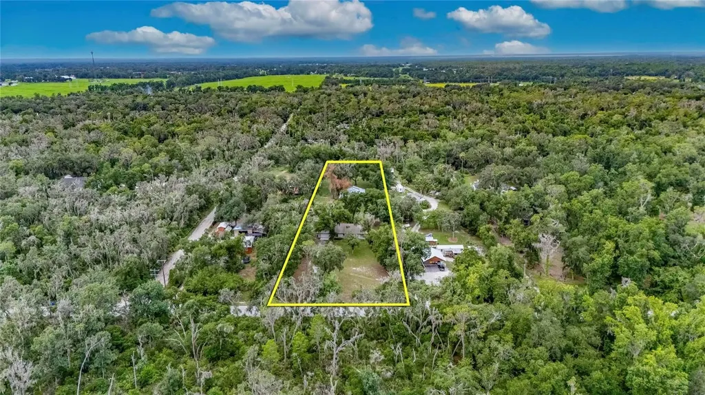 615 Thompson Road Lithia FL 33547