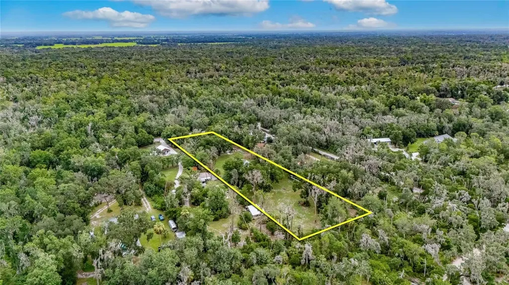 615 Thompson Road Lithia FL 33547