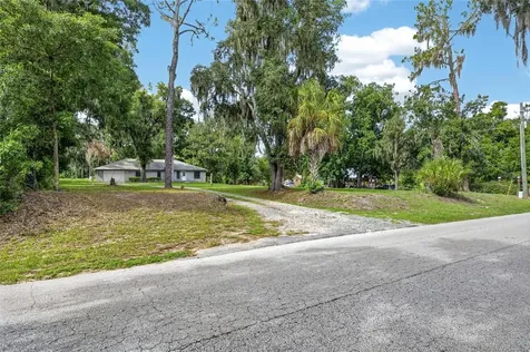 615 Thompson Road Lithia FL 33547