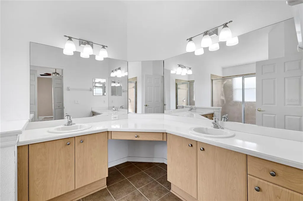 1741 Arbor Knoll Loop Trinity FL 34655