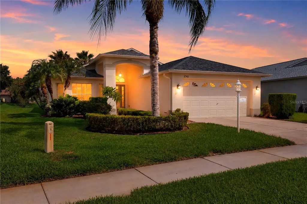 1741 Arbor Knoll Loop Trinity FL 34655