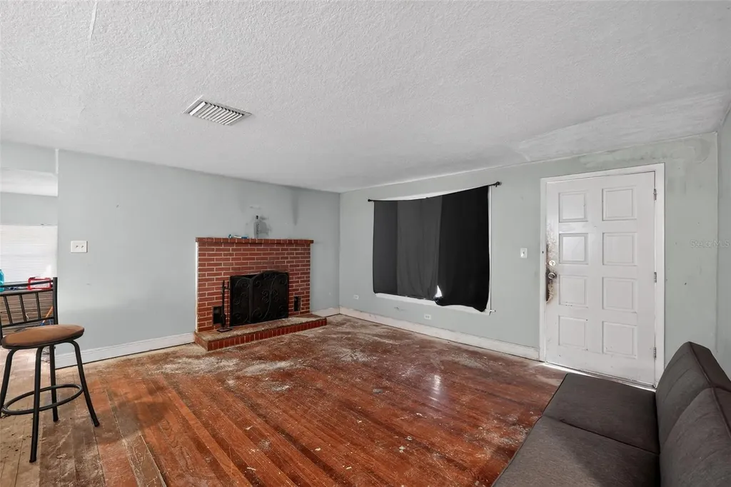 10109 Main Street Thonotosassa FL 33592