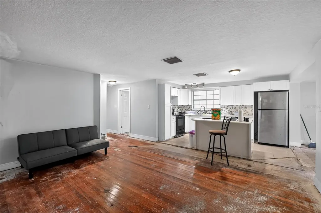 10109 Main Street Thonotosassa FL 33592