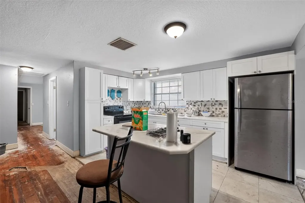10109 Main Street Thonotosassa FL 33592