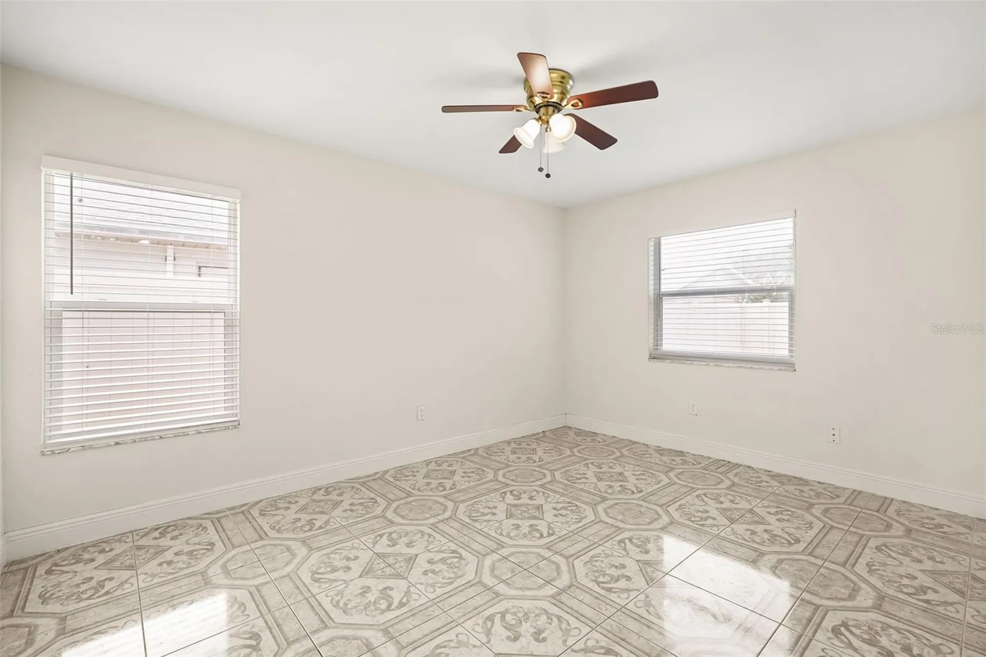 948 Ocala Woods Lane Orlando FL 32824