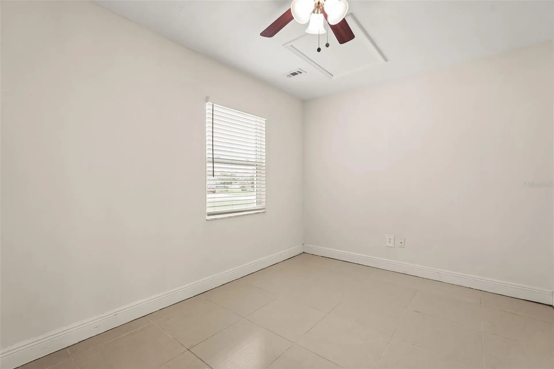 948 Ocala Woods Lane Orlando FL 32824