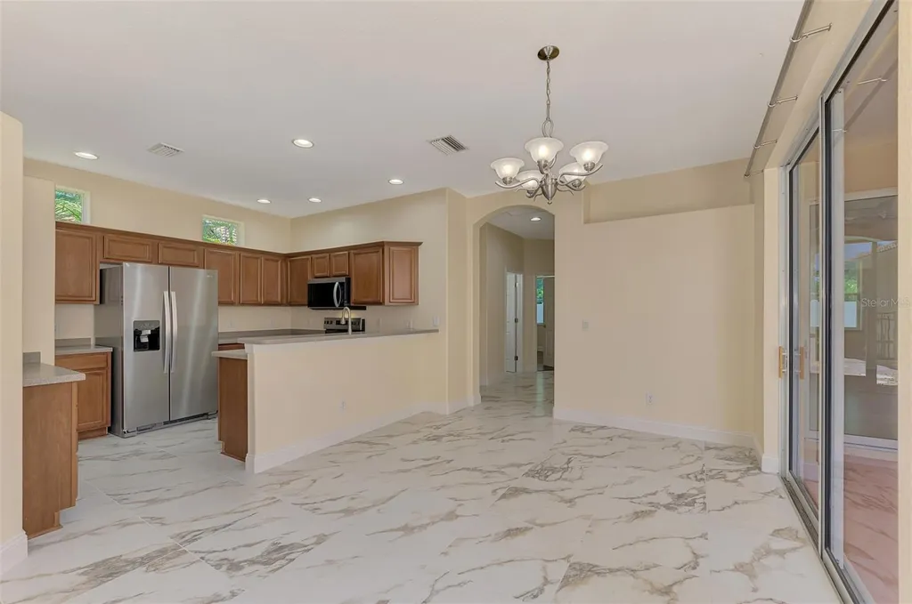 7803 33rd Street E Sarasota FL 34243