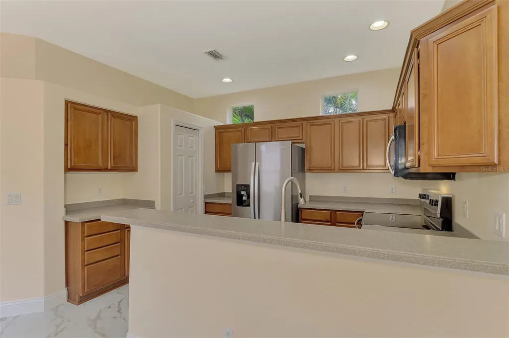 7803 33rd Street E Sarasota FL 34243