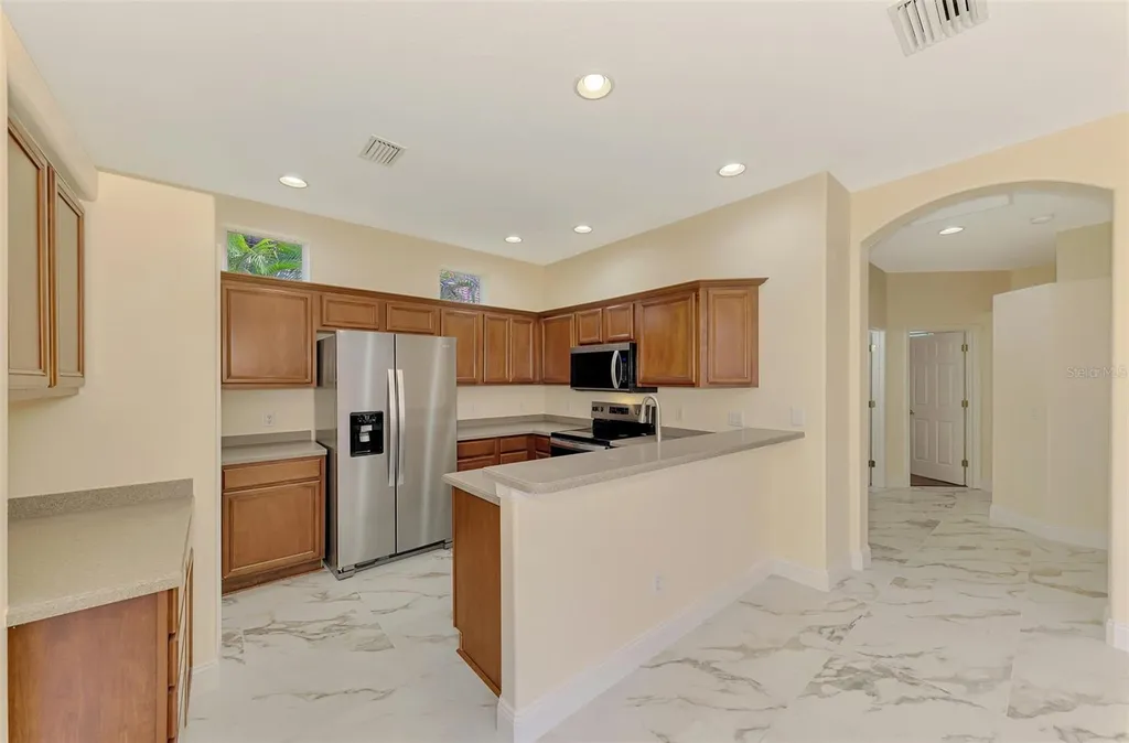 7803 33rd Street E Sarasota FL 34243