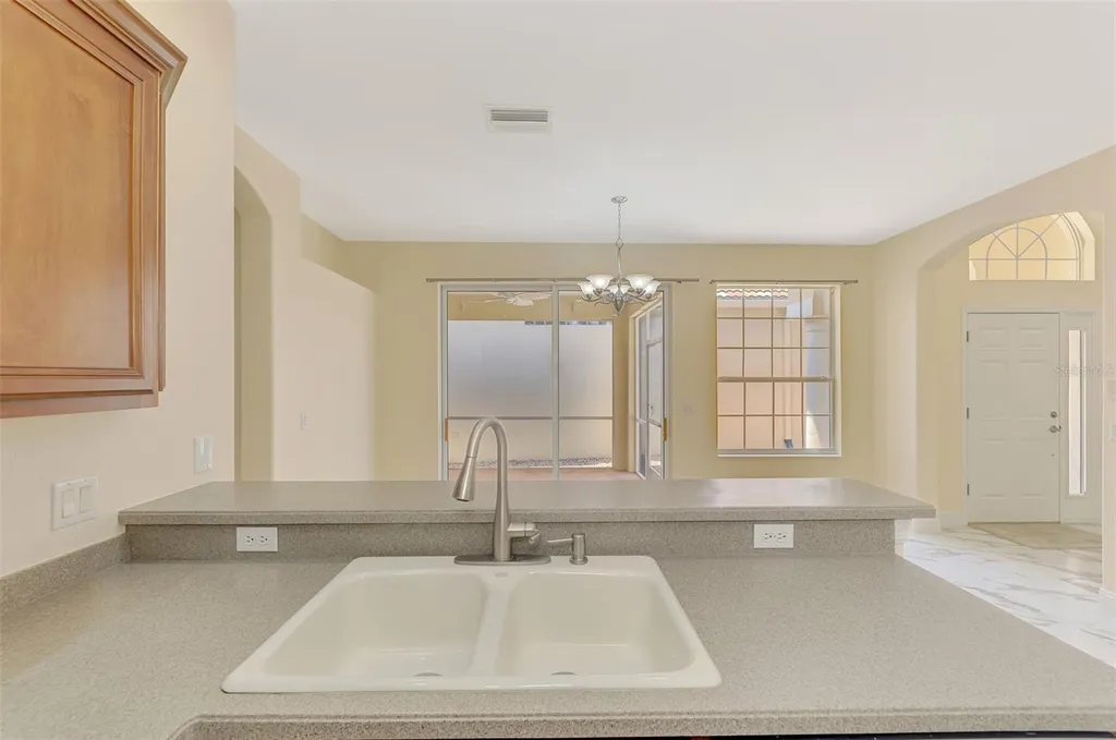 7803 33rd Street E Sarasota FL 34243