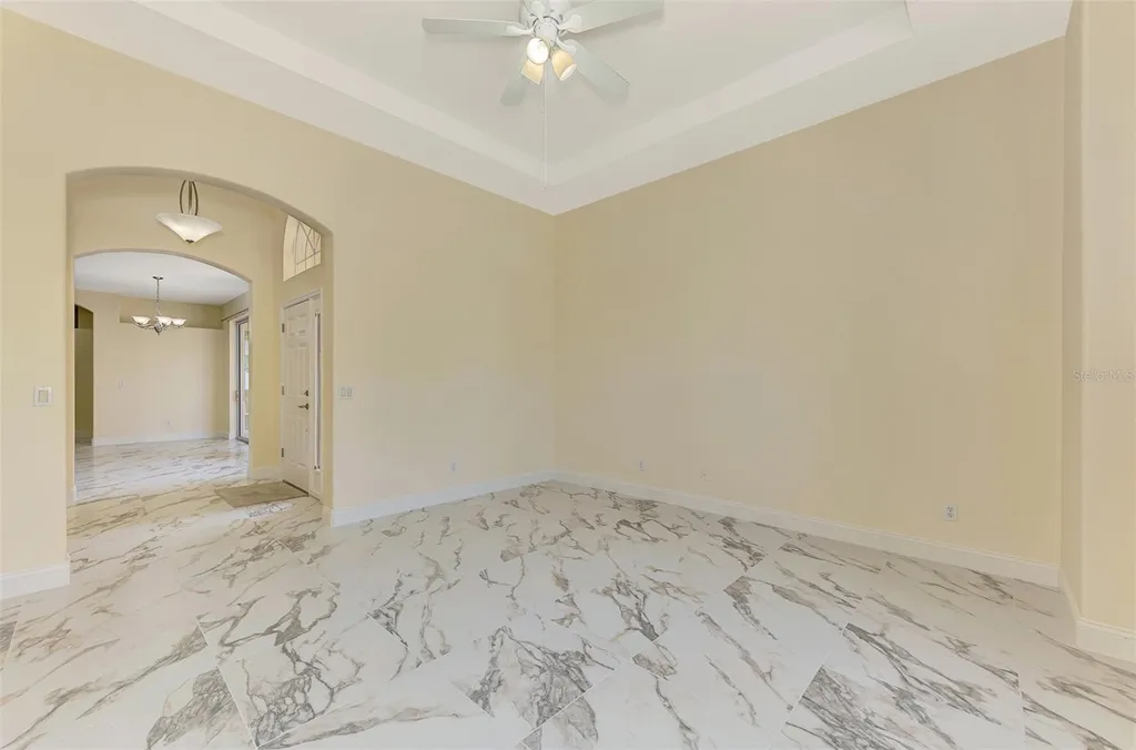 7803 33rd Street E Sarasota FL 34243
