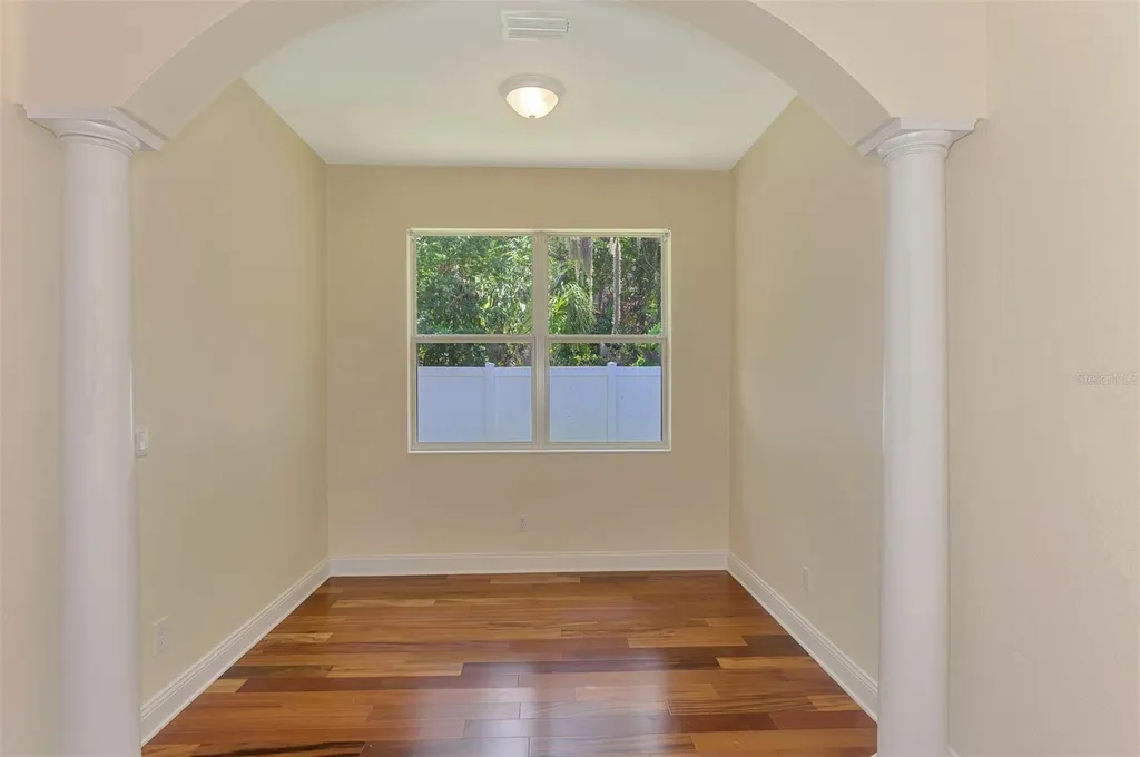 7803 33rd Street E Sarasota FL 34243