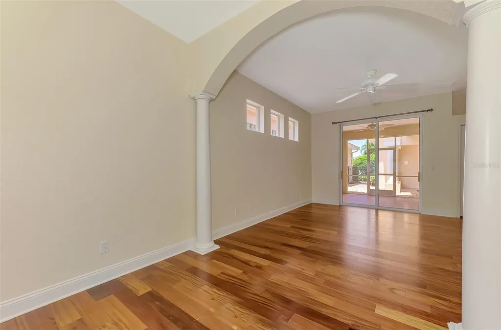 7803 33rd Street E Sarasota FL 34243