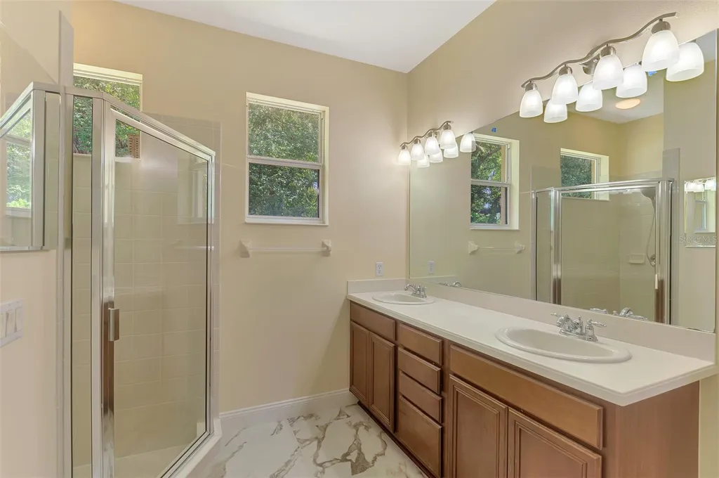 7803 33rd Street E Sarasota FL 34243