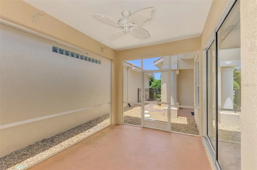 7803 33rd Street E Sarasota FL 34243