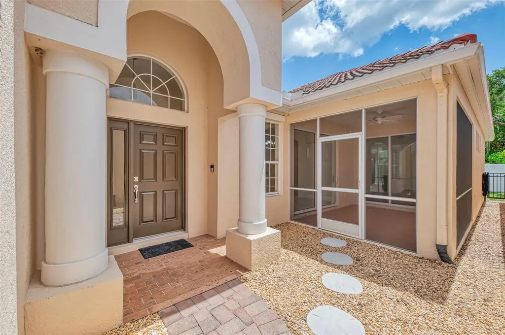 7803 33rd Street E Sarasota FL 34243