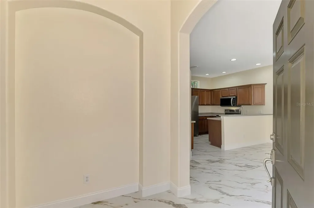 7803 33rd Street E Sarasota FL 34243