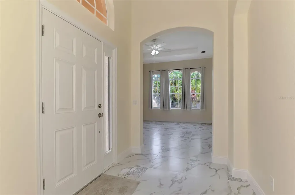7803 33rd Street E Sarasota FL 34243