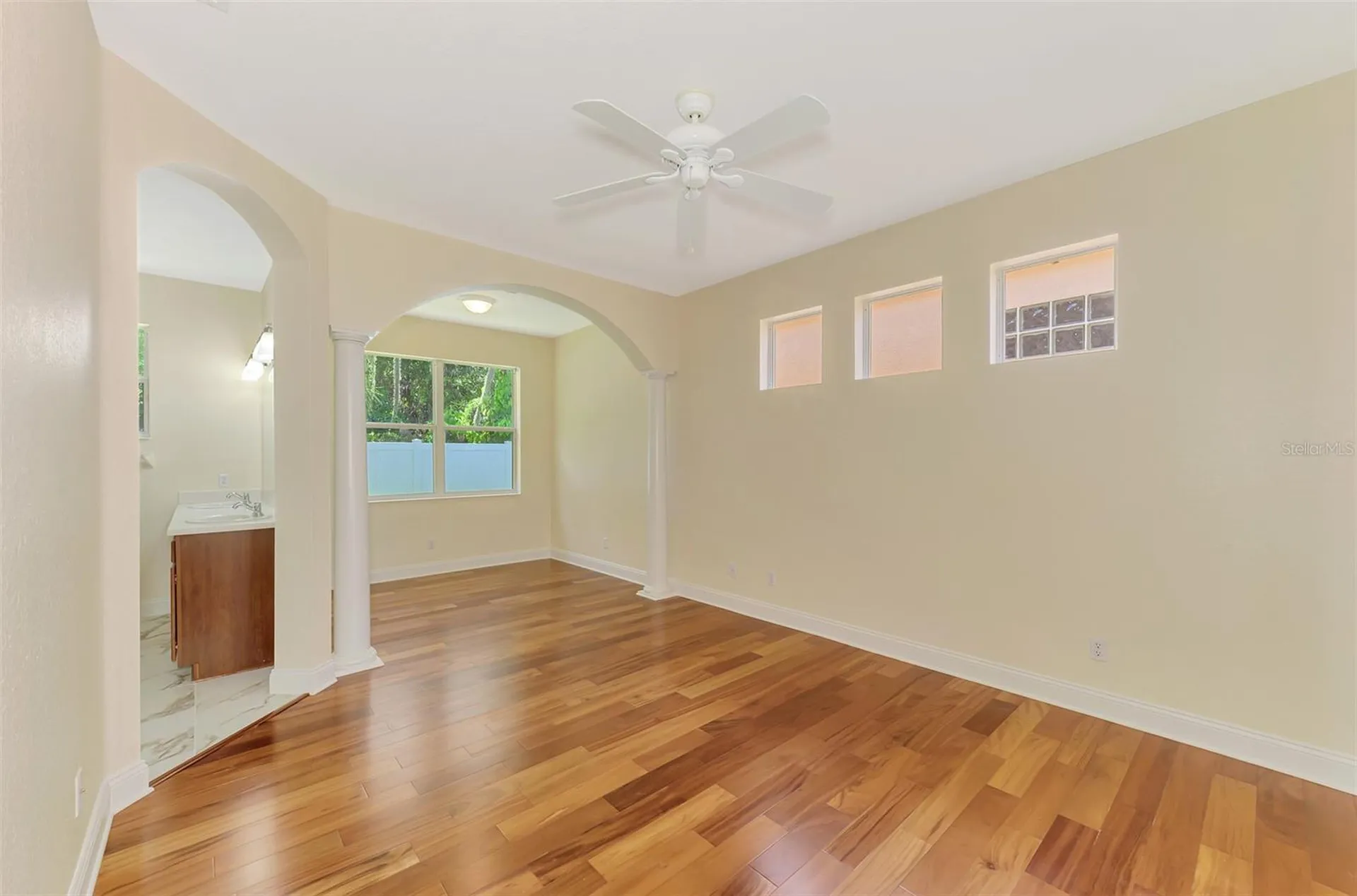 7803 33rd Street E Sarasota FL 34243