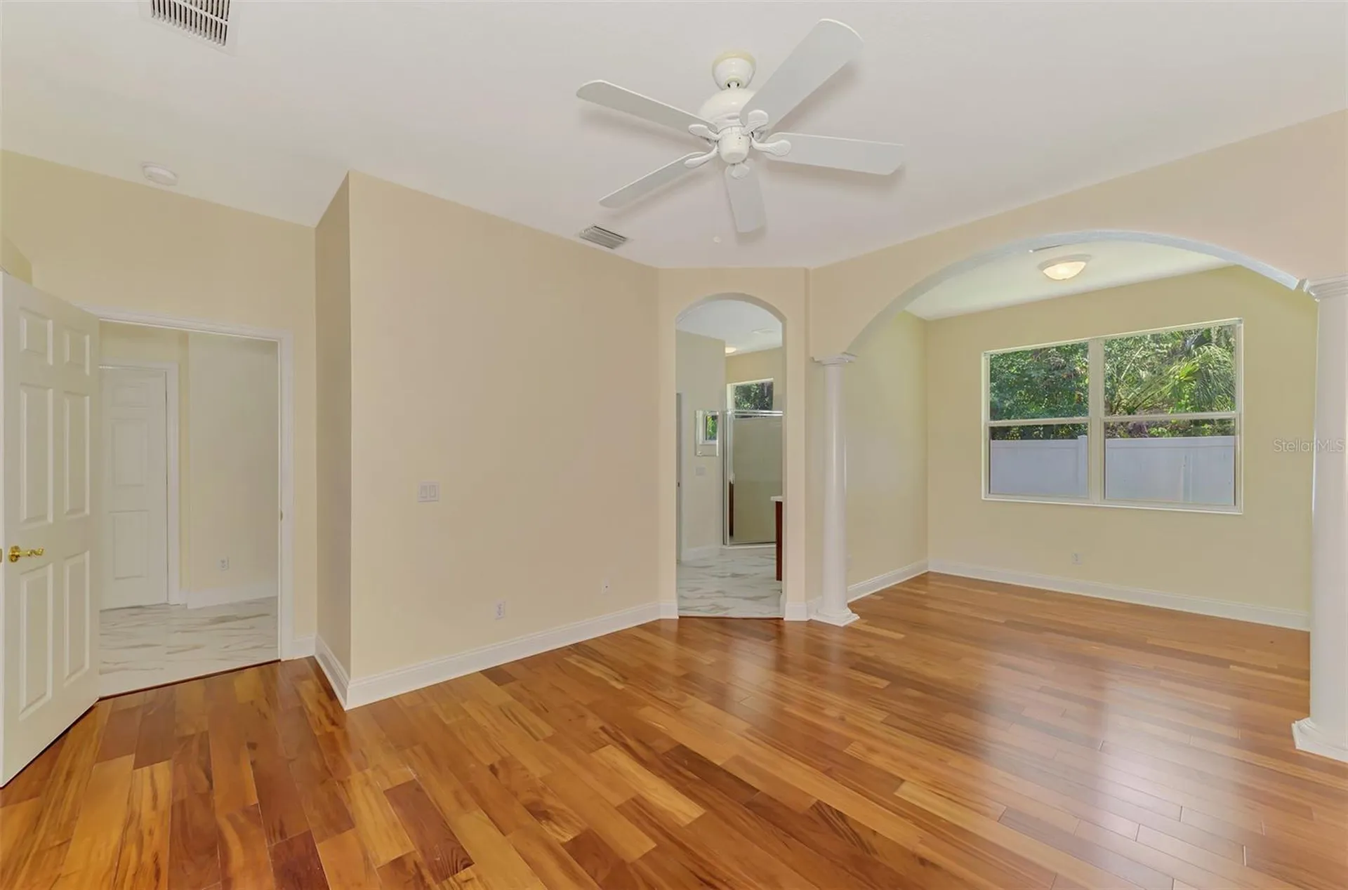 7803 33rd Street E Sarasota FL 34243