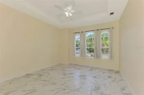 7803 33rd Street E Sarasota FL 34243