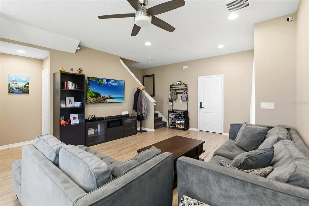 2618 White Isle Lane Orlando FL 32825