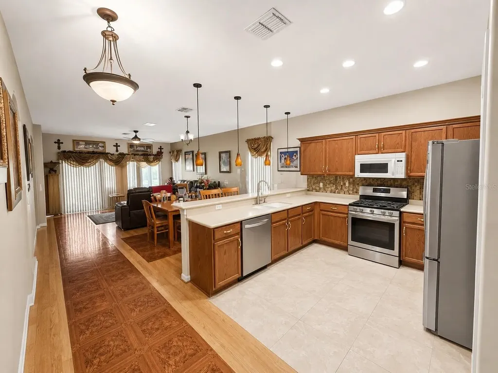 9305 Mandrake Court Tampa FL 33647