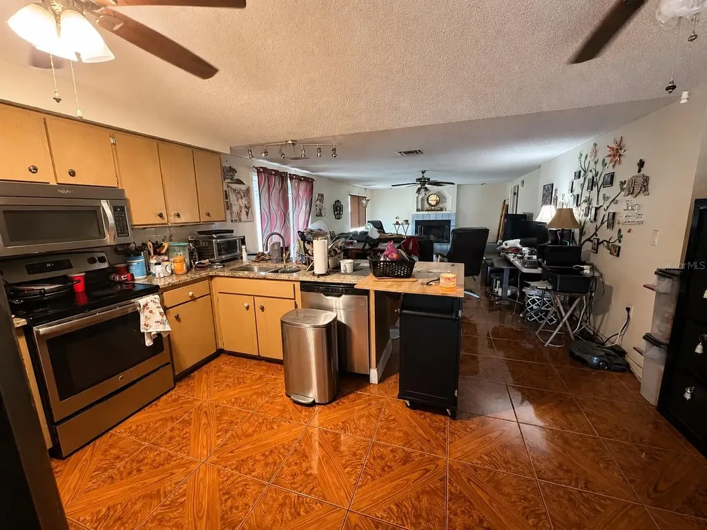 6834 Greenwich Avenue New Port Richey FL 34653