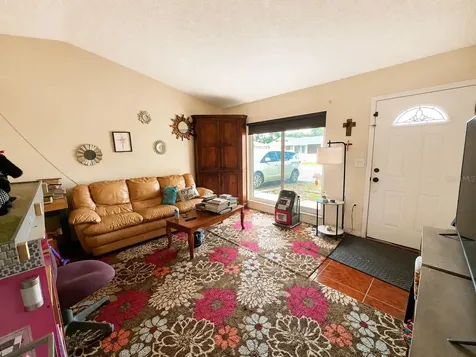 6834 Greenwich Avenue New Port Richey FL 34653