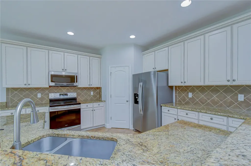 6622 Fairwater Drive Riverview FL 33578