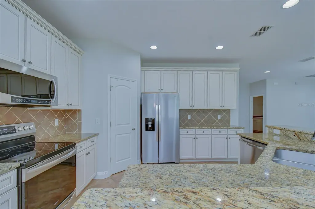 6622 Fairwater Drive Riverview FL 33578