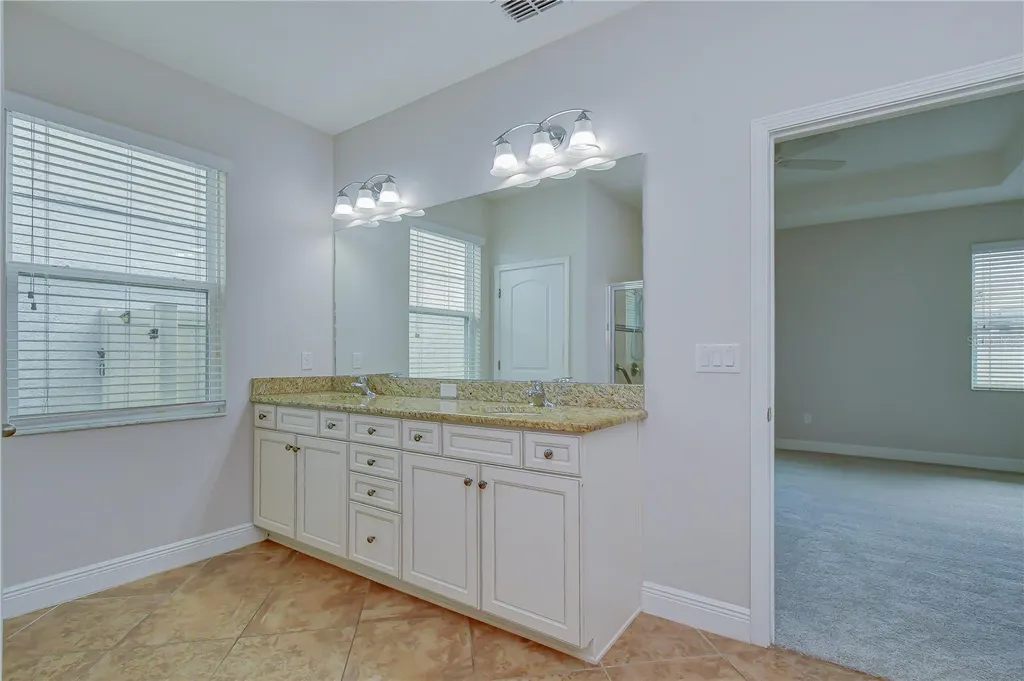 6622 Fairwater Drive Riverview FL 33578