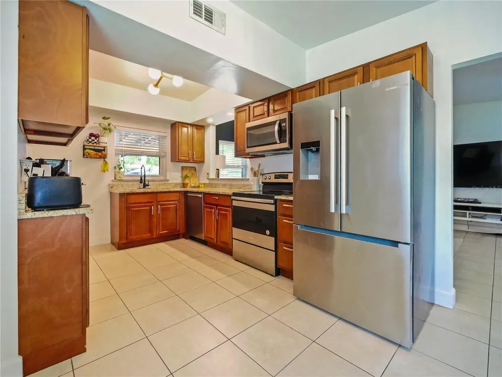 1006 Beatrice Drive Orlando FL 32810