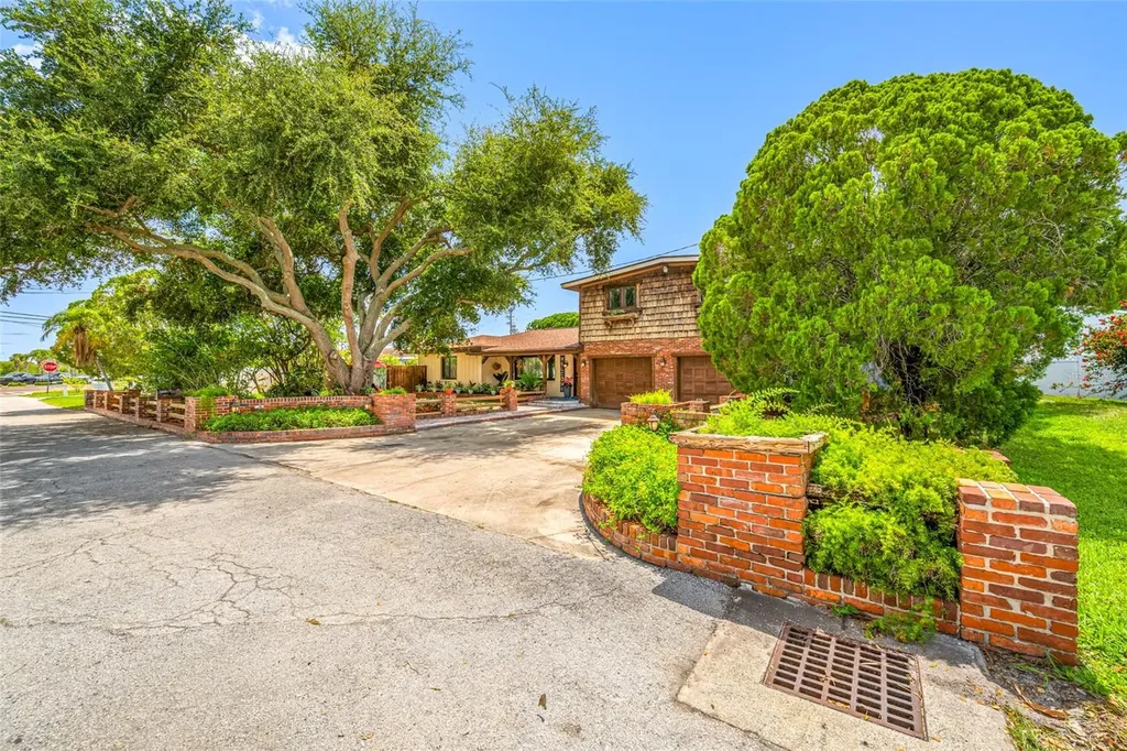 1488 Laconia Drive E Clearwater FL 33764