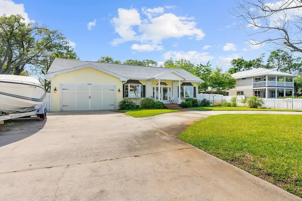 1426 Riverside Drive Daytona Beach FL 32117