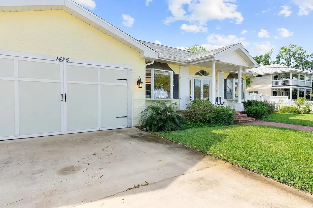1426 Riverside Drive Daytona Beach FL 32117