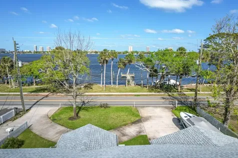 1426 Riverside Drive Daytona Beach FL 32117